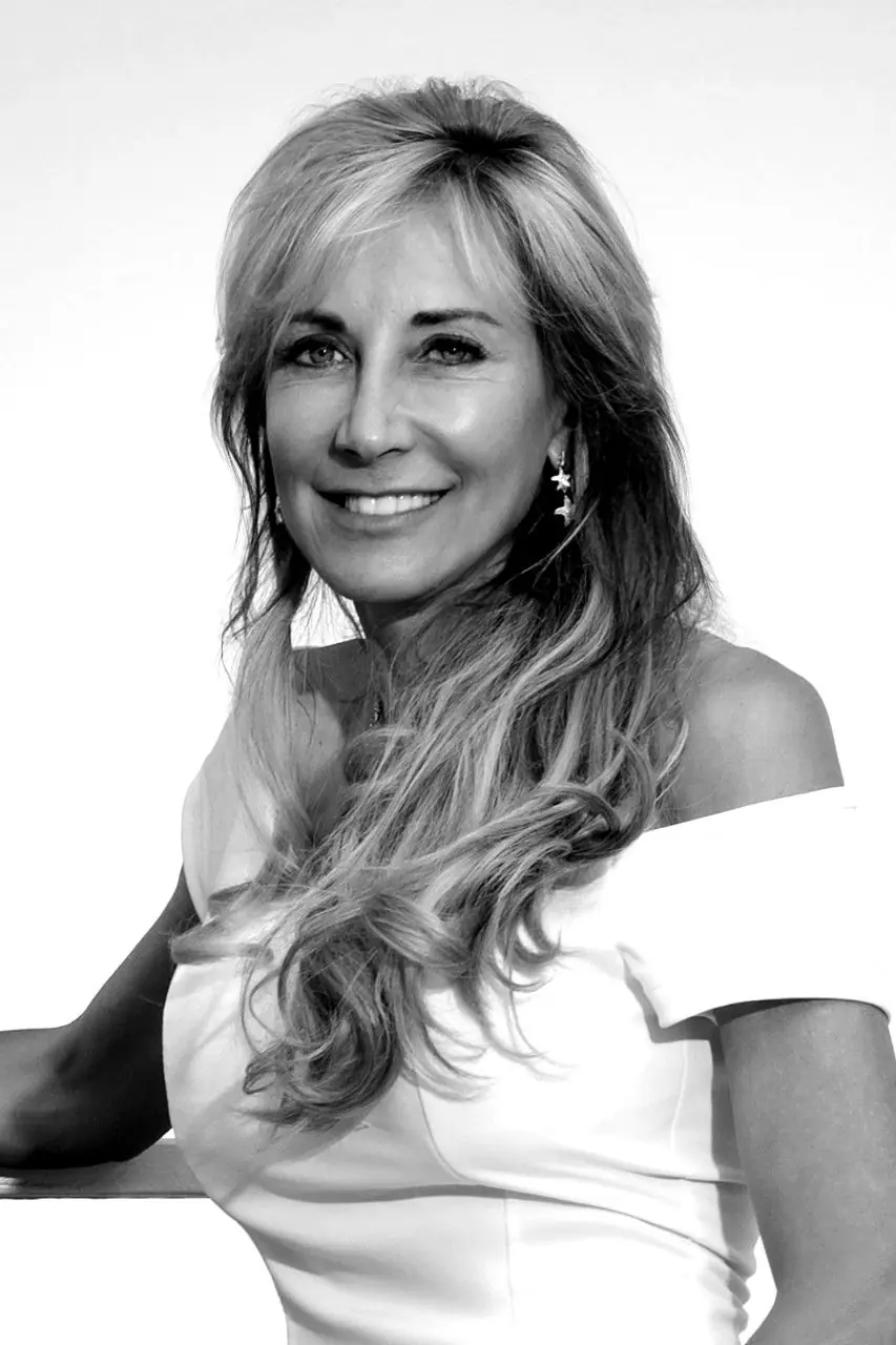 Portrait of Tracey Devonport